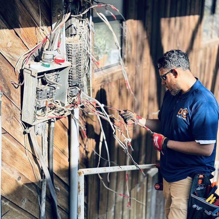 DC Electric Electrician Jonathan Installing 200-Amp Panel in Austin, TX for EV Charger Upgrade